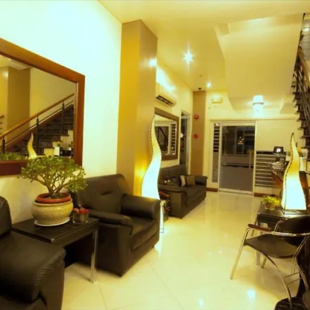 Collection O Avitel Hotel Near Osmena Highway, Pnr Pasay Station, Metro Manila
